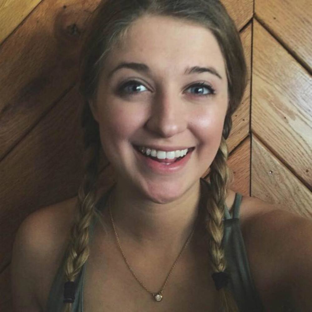 Meet your Posher, Carlie